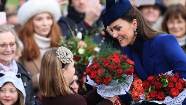 Wystarczył jeden gest. Internauci ROZPŁYWAJĄ SIĘ nad relacją księżnej Kate z chrześnicą księcia Williama (WIDEO)