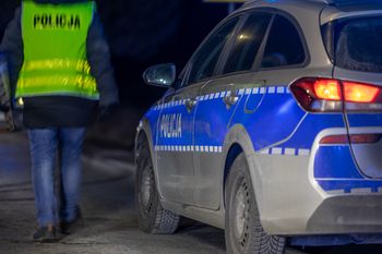 Zatrzymanie podczas kontroli drogowej w Ożarowie. 46-latek trafił do aresztu