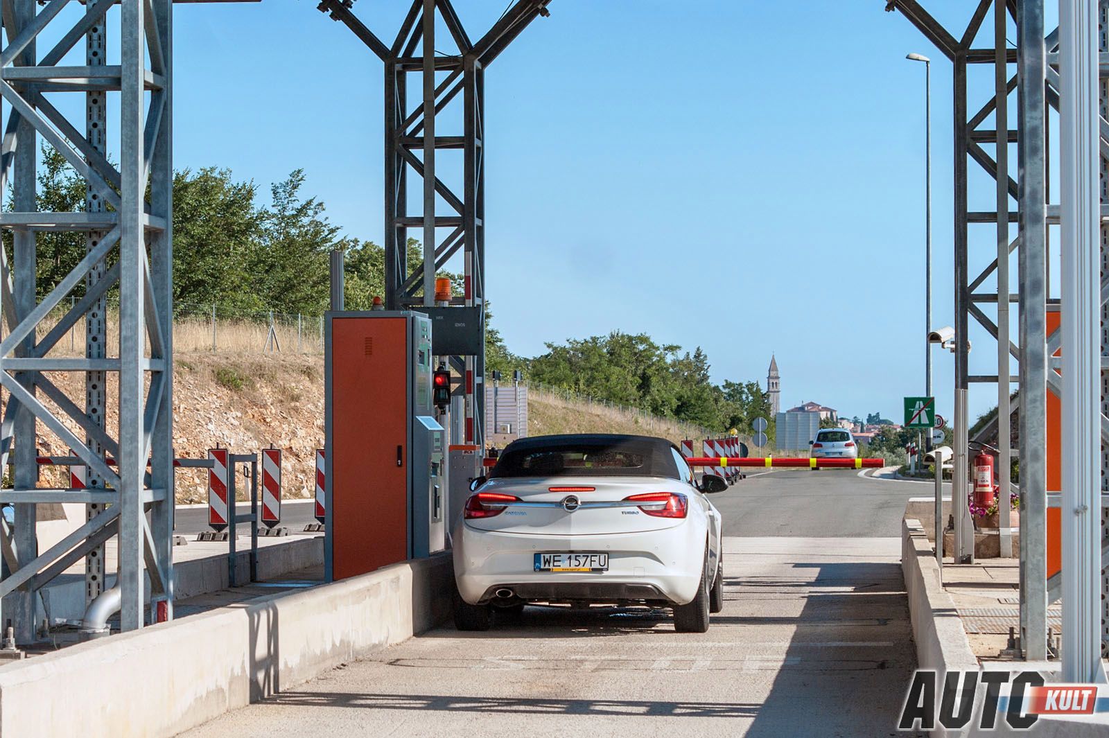 Autostrady to dużo szybsza linia komunikacyjna, ale niestety również bardzo kosztowna.