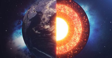 Środek masy Ziemi się przesuwa. Satelity pokazują, co go "ciągnie"