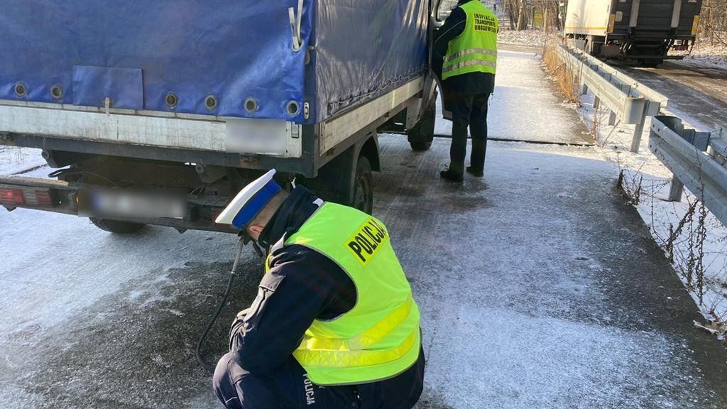 Policja zakupiła ostatnio więcej sprzętu do badania czystości spalin