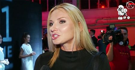 Moro: "Gram artystkę rewiową. Trochę śpiewam"