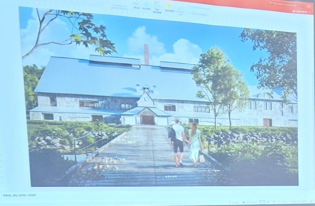 Grupa Arche S. A. na spotkaniu z mieszkańcami w Szklarskiej Porębie przedstawiła wstępną wizję zagospodarowania budynków i terenu po Hucie Hózefiny