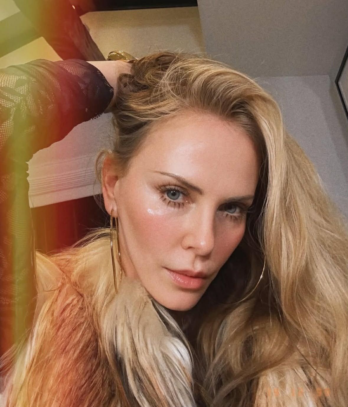 50-letnia Charlize Theron zaskakuje odmienionym obliczem