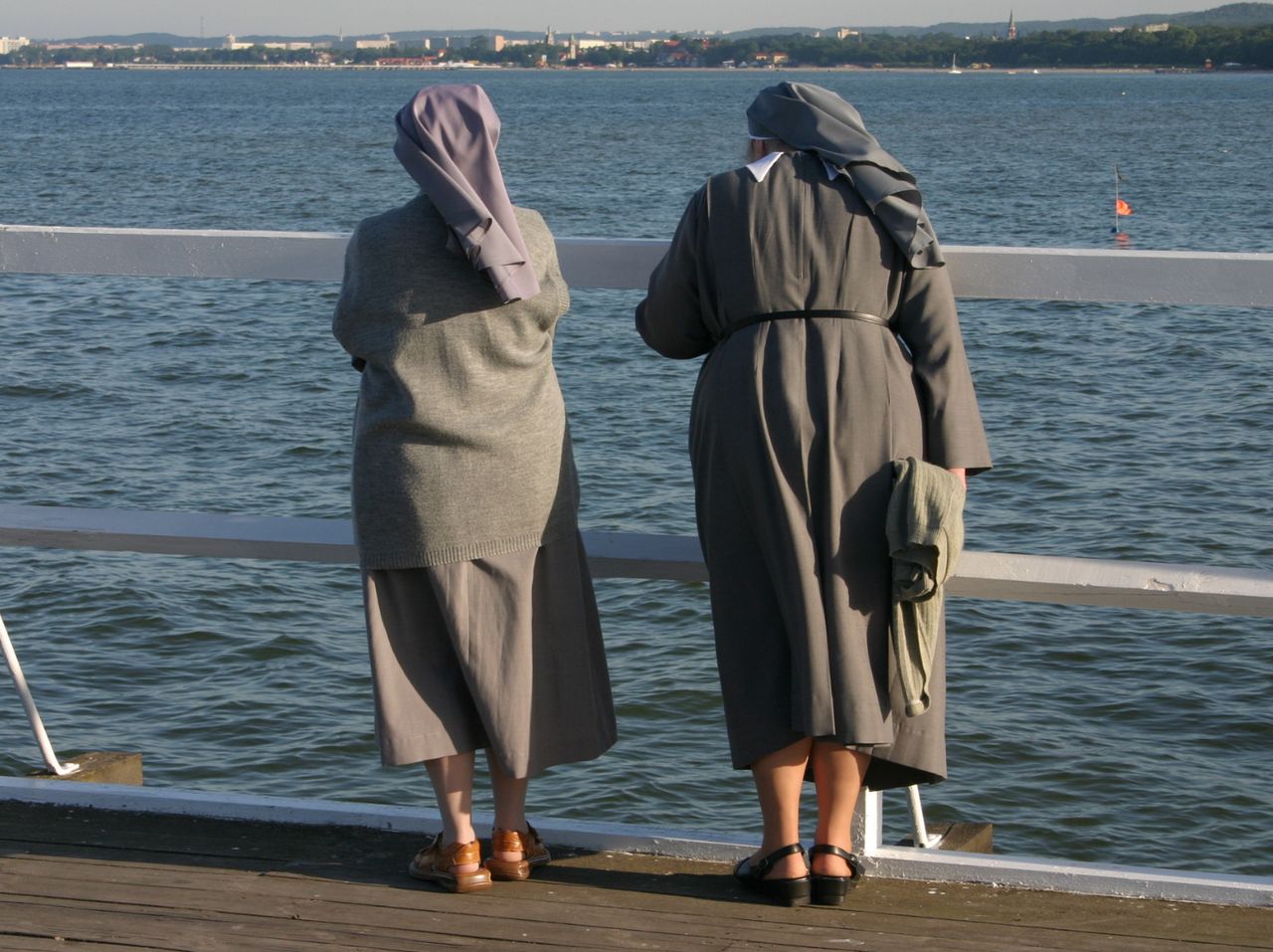 Mówią, że jadą do rodziny. Oto prawda o urlopach zakonnic