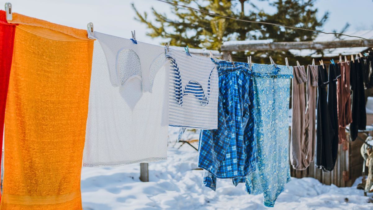 Suszenie prania zimą i na mrozie jest problematyczne 