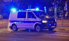 Policjant zostawił martwych kolegów na jezdni i uciekł. Tragedia w Kobyłce