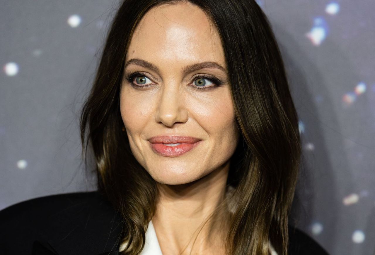 Angelina Jolie poszła na randkę. Jej wybranek to znany miliarder