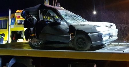 Pijany 43-latek wjechał w nissana, którym podróżowali bracia. Jeden nie żyje, drugi w ciężkim stanie