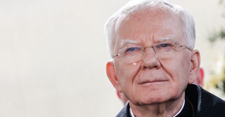 Emerytura Jędraszewskiego. "Powstaje krakowskie Castel Gandolfo"