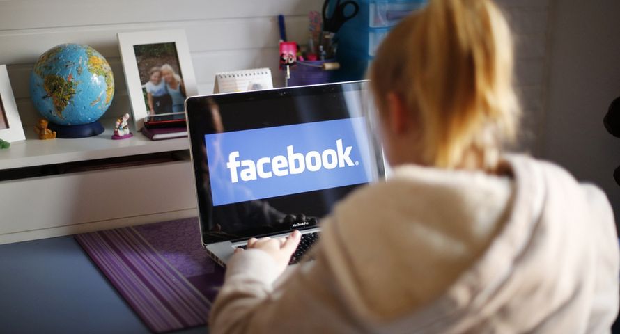 Facebook uruchomił w Polsce konta dla nastolatków. "Zapewnienie rodzicom spokoju ducha"
