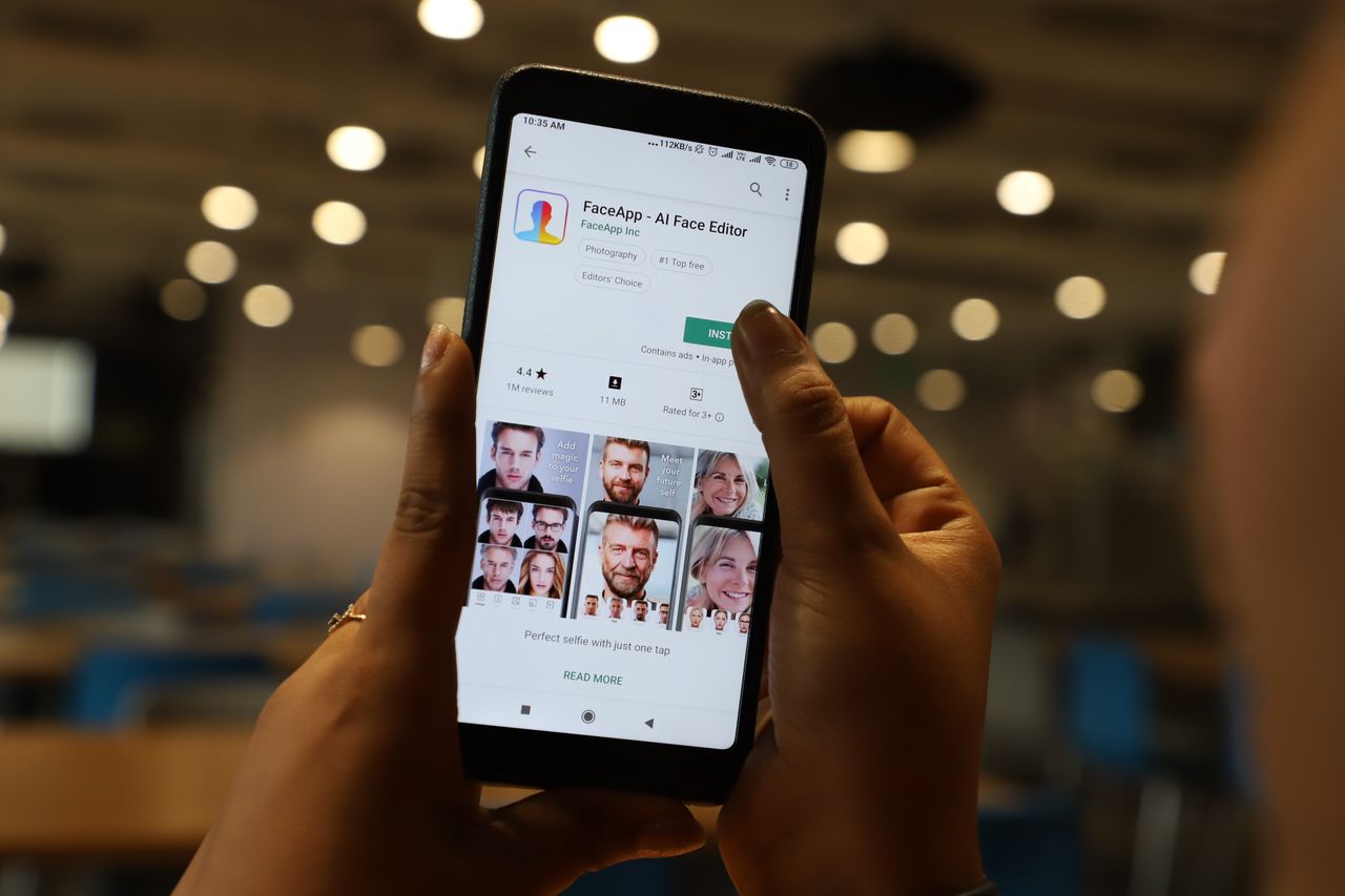 Jak usunąć FaceApp? Instrukcja dla użytkowników Androida i iOS-a