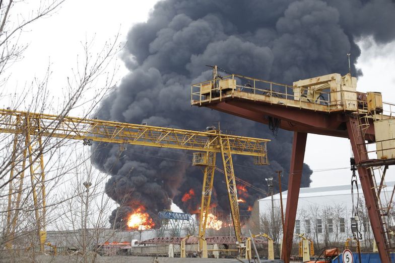 Efekt ataków na rafinerie w Rosji. Eksport diesla drogą morską znacząco spadnie