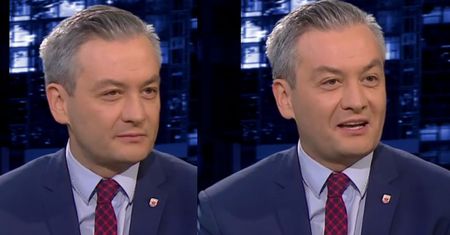Biedroń o polskiej polityce zagranicznej: "Machanie szabelką, w gumofilcach na ośle"
