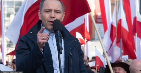 Nawrocki mówił o PSL. Tłum skandował: hańba