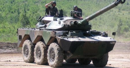 AMX-10 RC już w Ukrainie. Francja dostarcza obiecany sprzęt pancerny