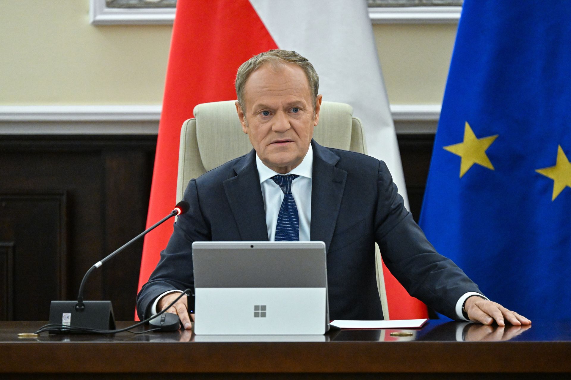 "Nie wyszedł mu Budapeszt". Tusk uderza w Kaczyńskiego