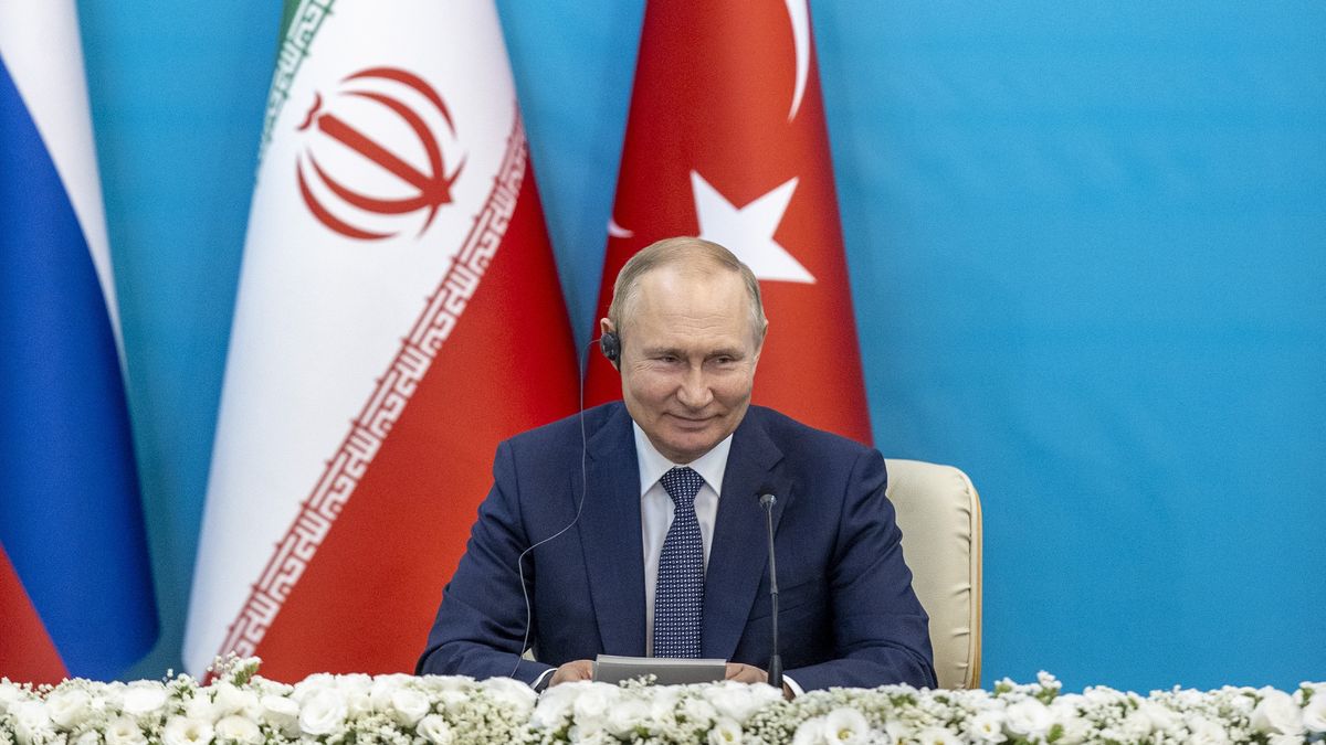 Turkiye-Iran-Russia Trilateral Summit in Tehran
TEHRAN, IRAN - JULY 19: Turkish President Recep Tayyip Erdogan (not seen), Iranian President Ebrahim Raisi (not seen) and Russian President Vladimir Putin hold a joint tripartite news conference after the 7th summit in Astana format in Tehran, Iran on July 19, 2022. (Photo by Ali Balikci/Anadolu Agency via Getty Images)
Anadolu Agency
iranian president ebrahim raisi, russian president vladimir putin, turkish president recep tayyip erdogan, turkiye-iran-russia trilateral summit
