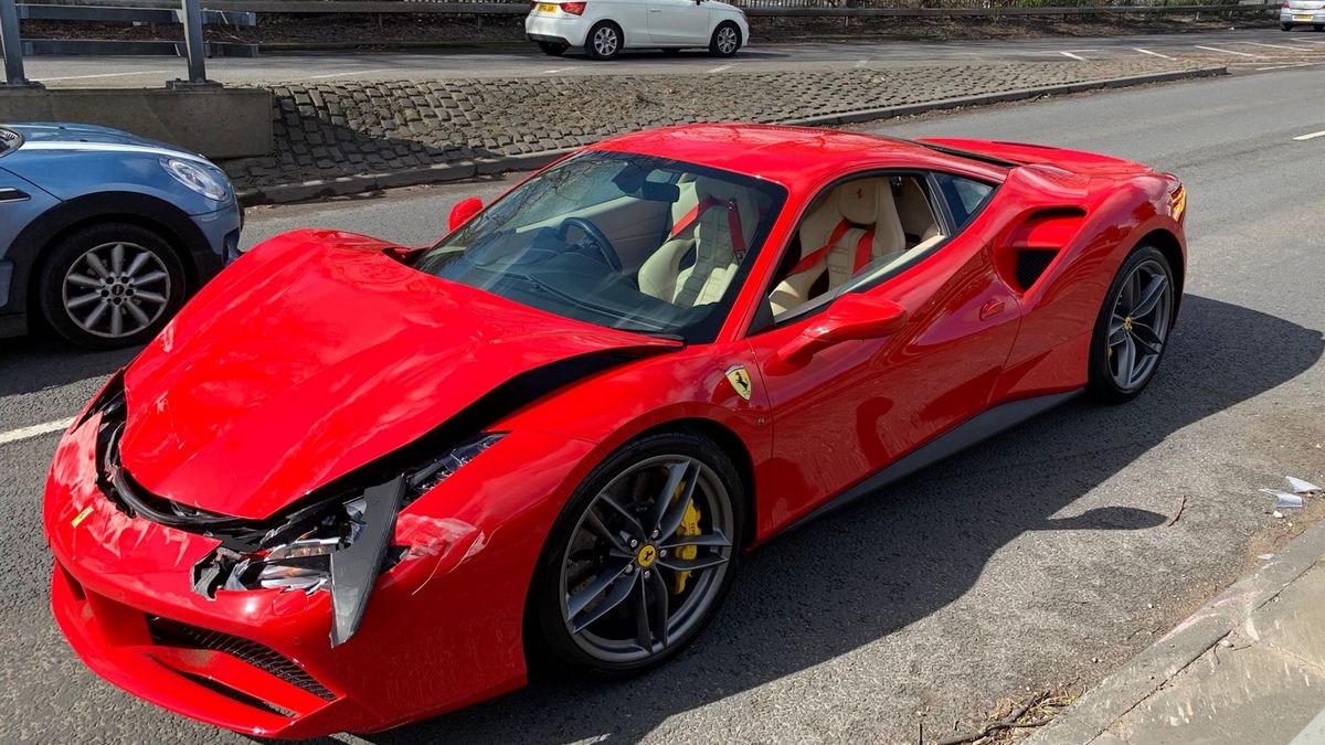 Właściciel Ferrari nie zdążył nacieszyć się swoim nabytkiem