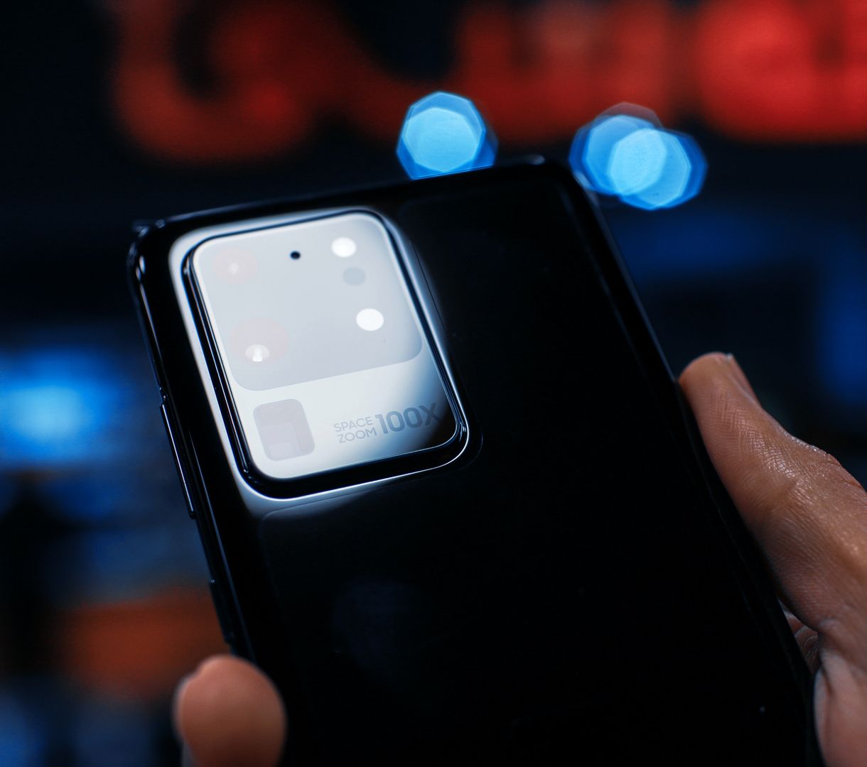Samsung i LG przewidują, że właściwe skutki pandemii koronawirusa dopiero nadejdą