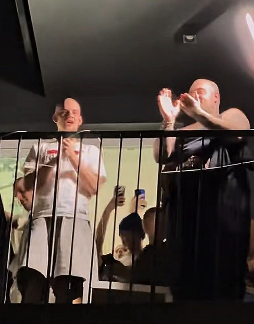 Tak wyglądało zakończenie transmisji  na balkonie Łatwoganga