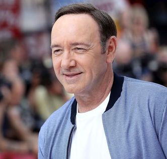 Kevin Spacey: "Byłem w związkach z kobietami i mężczyznami. Wybrałem życie jako GEJ"