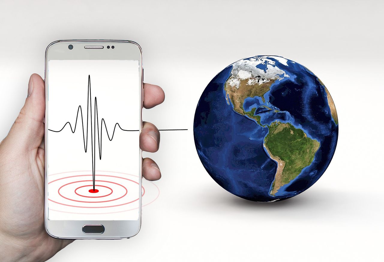 Twój smartfon właśnie został sejsmografem. Będzie wykrywał trzęsienia ziemi, by ratować życie