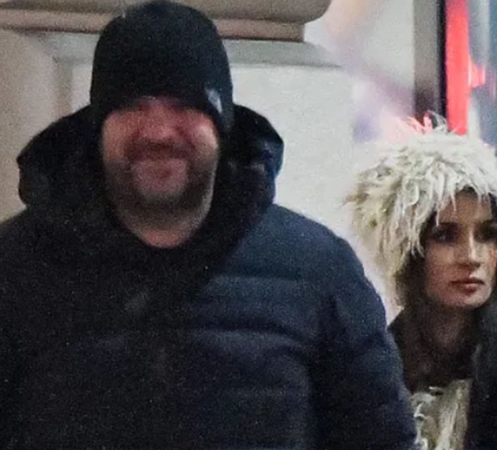 Tomasz Karolak i Viola Kołakowska z domu Kołek bez maseczek