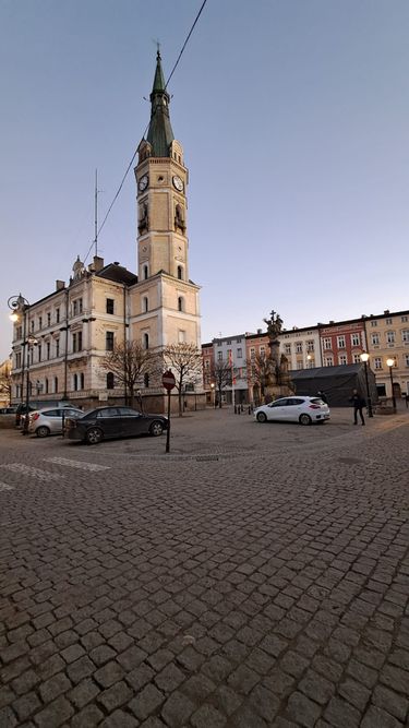 Na lądeckim rynku cały teren jest pięknie uprzątnięty