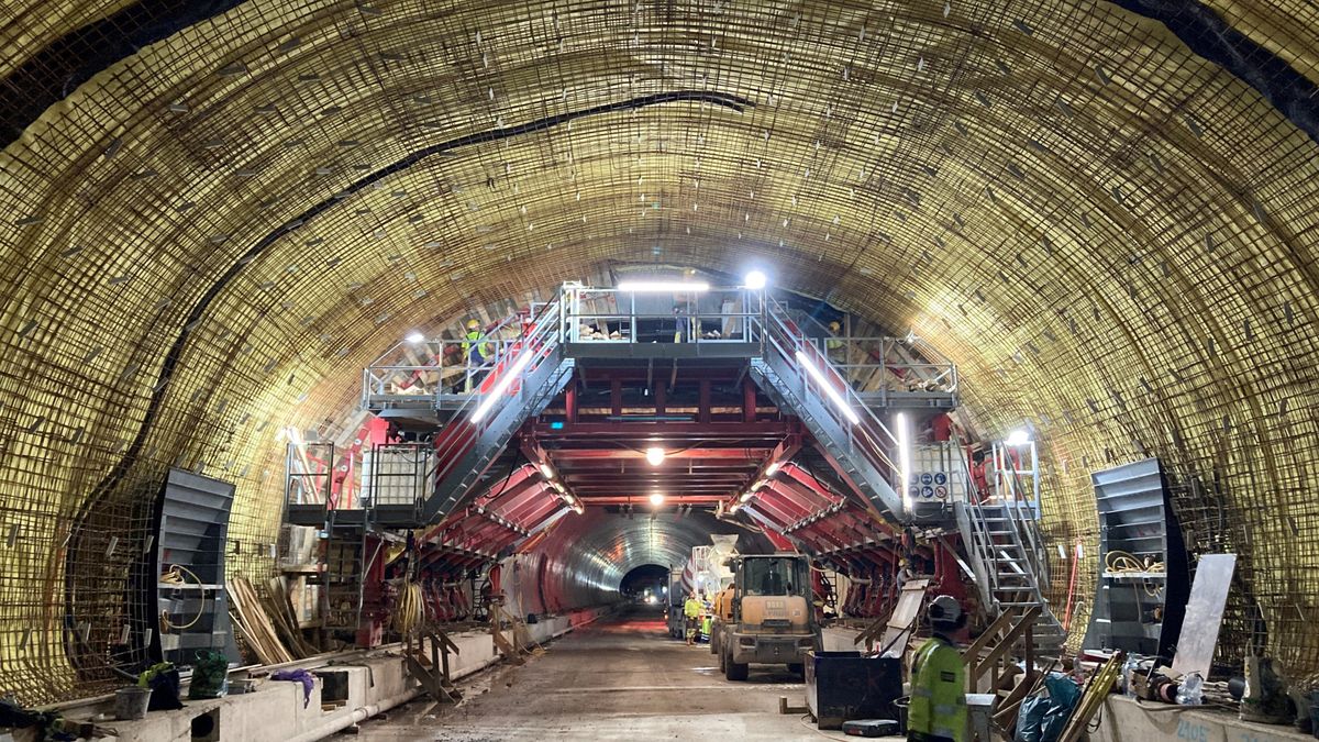 Prace w tunelu TS-26 - droga ekspresowa S3