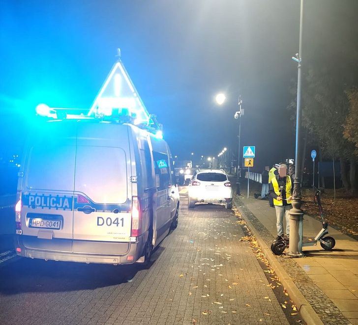 17-latek zderzył się z Fordem. Hulajnoga mogła osiągać 89 km/h