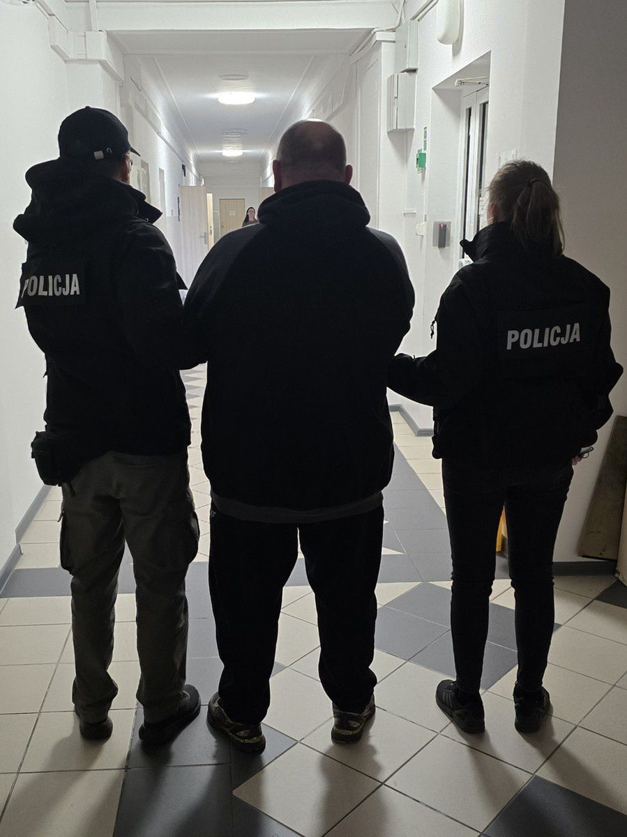 Dwóch mężczyzn z zarzutami za zorganizowany obrót nielegalnymi wyrobami akcyzowymi