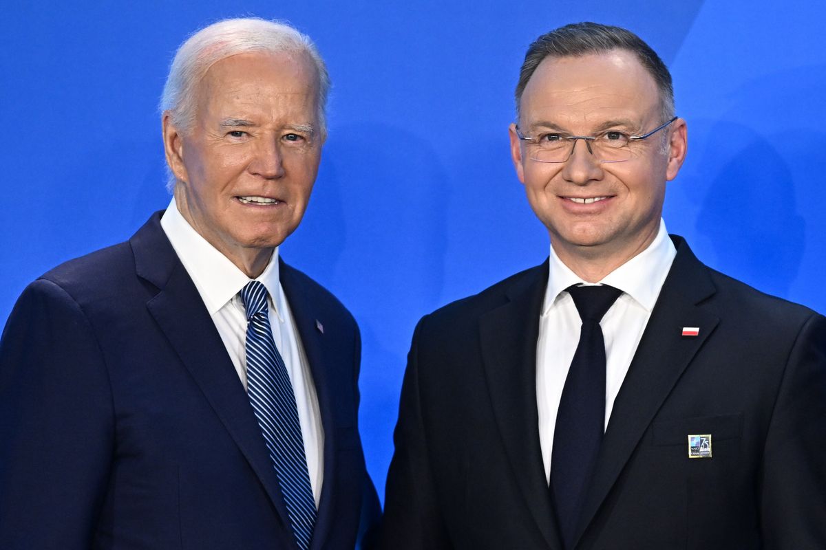 Biden zadzwonił do Dudy. "By podziękować za pomoc"