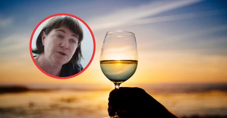 Alkohol szkodzi zdrowiu. Lekarka mówi, o jakiej godzinie w ogóle go nie pić