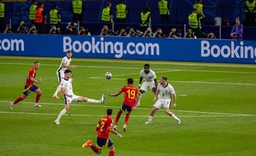 Booking.com przedłuża sponsoring UEFA. Umowa obejmuje Euro 2028 i Euro kobiet 2029