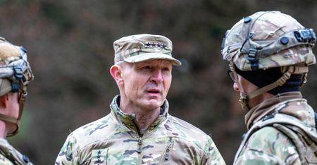 Urzędnicy Pentagonu w Kijowie. Namawiają do negocjacji pokojowych