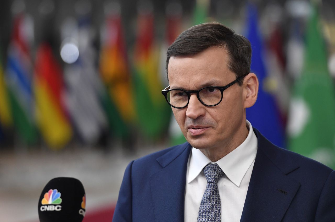 Morawiecki: Niestety na Białorusi coraz większe oddziały. Coraz bliżej i ciaśniej oplatają całą Ukrainę