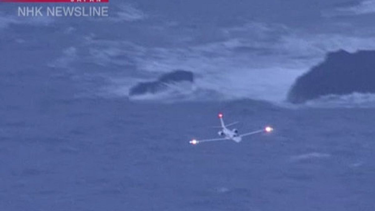 Trwają poszukiwania pasażerów statku.