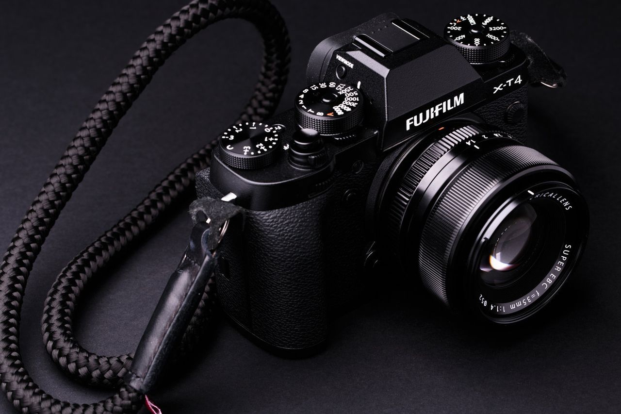 Fujifilm X-T4 pojawi się pod koniec lutego 2020 roku. To pewne!