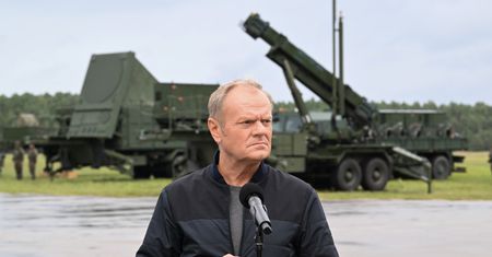 Nieco lepiej oceniamy Tuska. Zmiana w sondażu