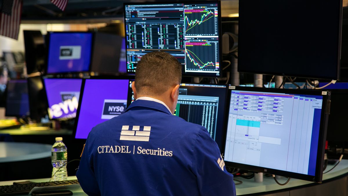 A trader works on the floor of the New York Stock Exchange (NYSE) in New York, US, on Tuesday, Oct. 31, 2023. Wall Street is heading toward the end of a jittery month, with stocks fluctuating and bonds mixed as traders took the latest economic data in stride on the eve of the Federal Reserve decision. Photographer: Michael Nagle/Bloomberg via Getty Images