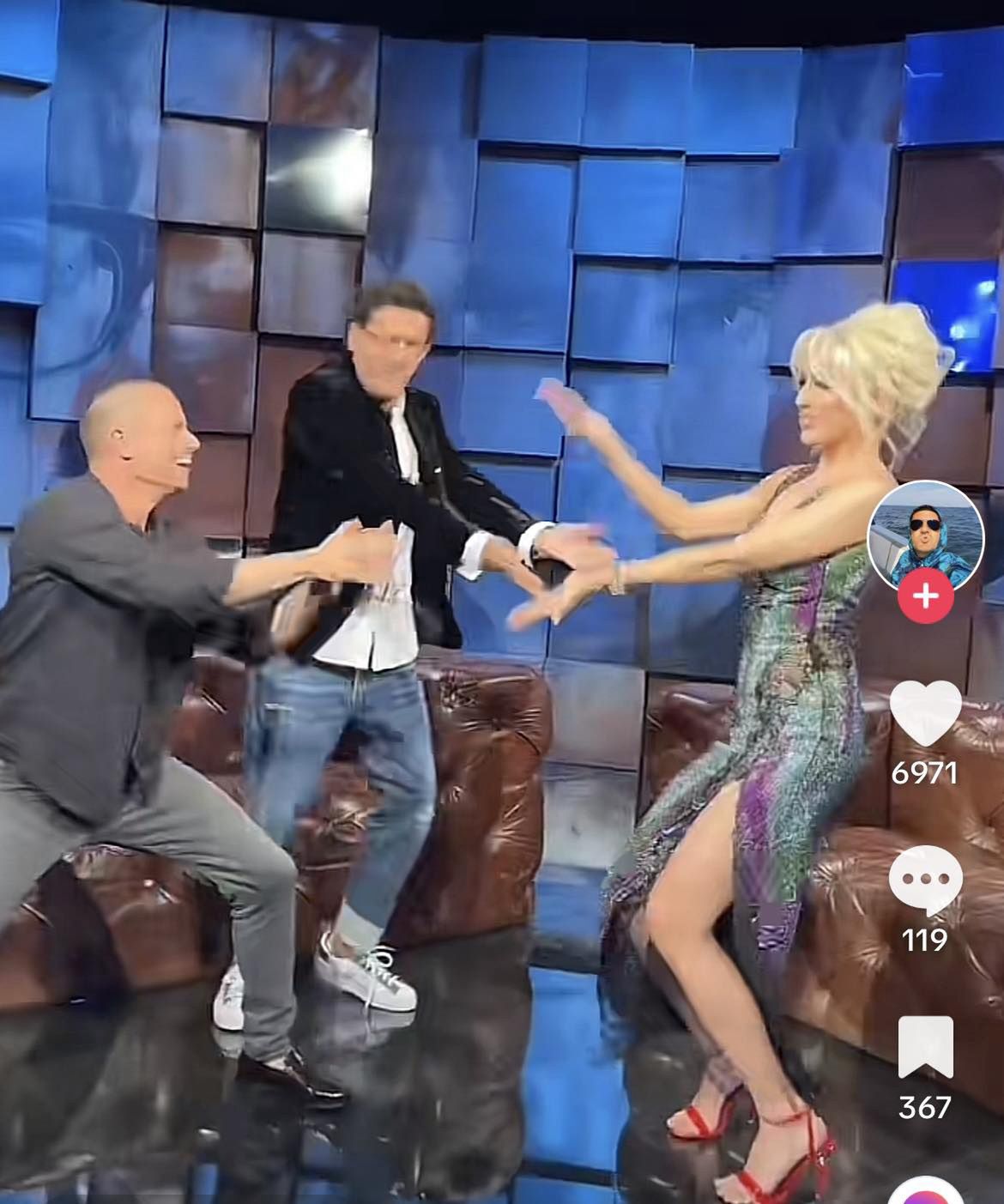 Kuba Wojewódzki tańcuje z Caroline Derpienski i Marcinem Hakielem w rytm disco polo