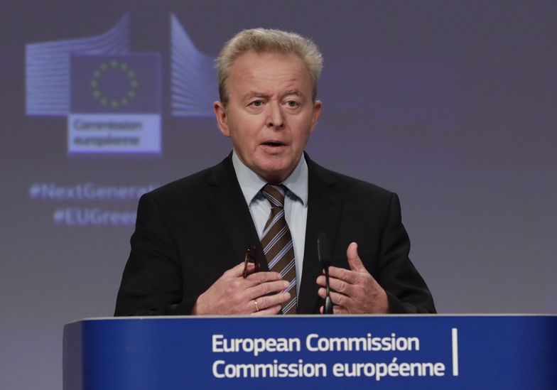 Janusz Wojciechowski poinformował, że UE w nowym budżecie przeznaczy na Wspólną Politykę Rolną 391 mld euro