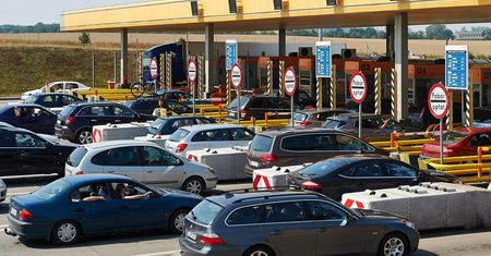 Zmarnowaliśmy 1,5 miliarda złotych i wydamy kolejne setki milionów na walkę z korkami na autostradach