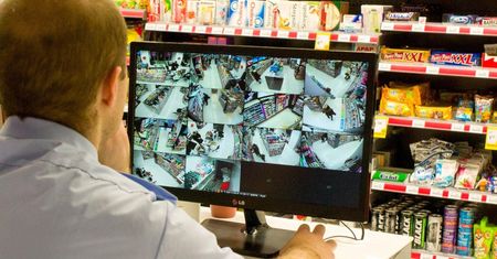 ZUS ściga przedsiębiorców. Ściąga zaległe składki ze zleceń