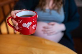 Czy kawa zagraża kobietom w ciąży? Naukowcy odpowiadają