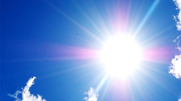 Potężne wyładowania na Słońcu - promieniowanie dotrze do nas w nocy 1