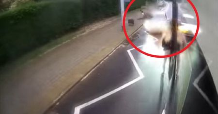 Wyszedł z tramwaju i potrąciło go auto. Chwile grozy w Gdańsku