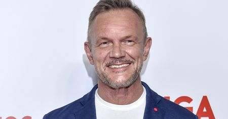 Cezary Pazura nabija się ze swoich nagród filmowych. "Na coś się w końcu przydały"