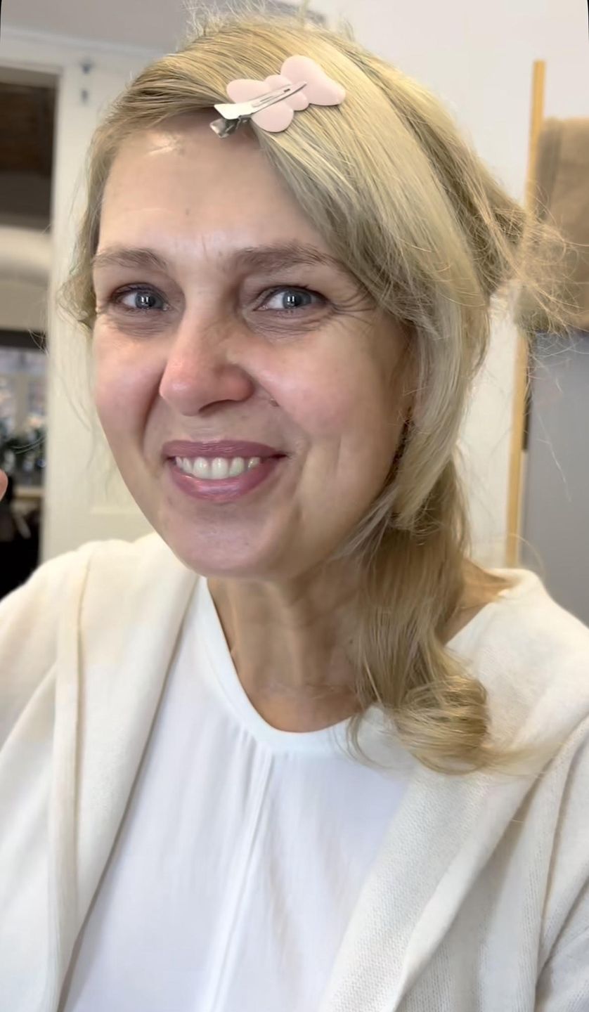 Ewa Wachowicz prezentuje naturalny look, a fan bija jej szpilę